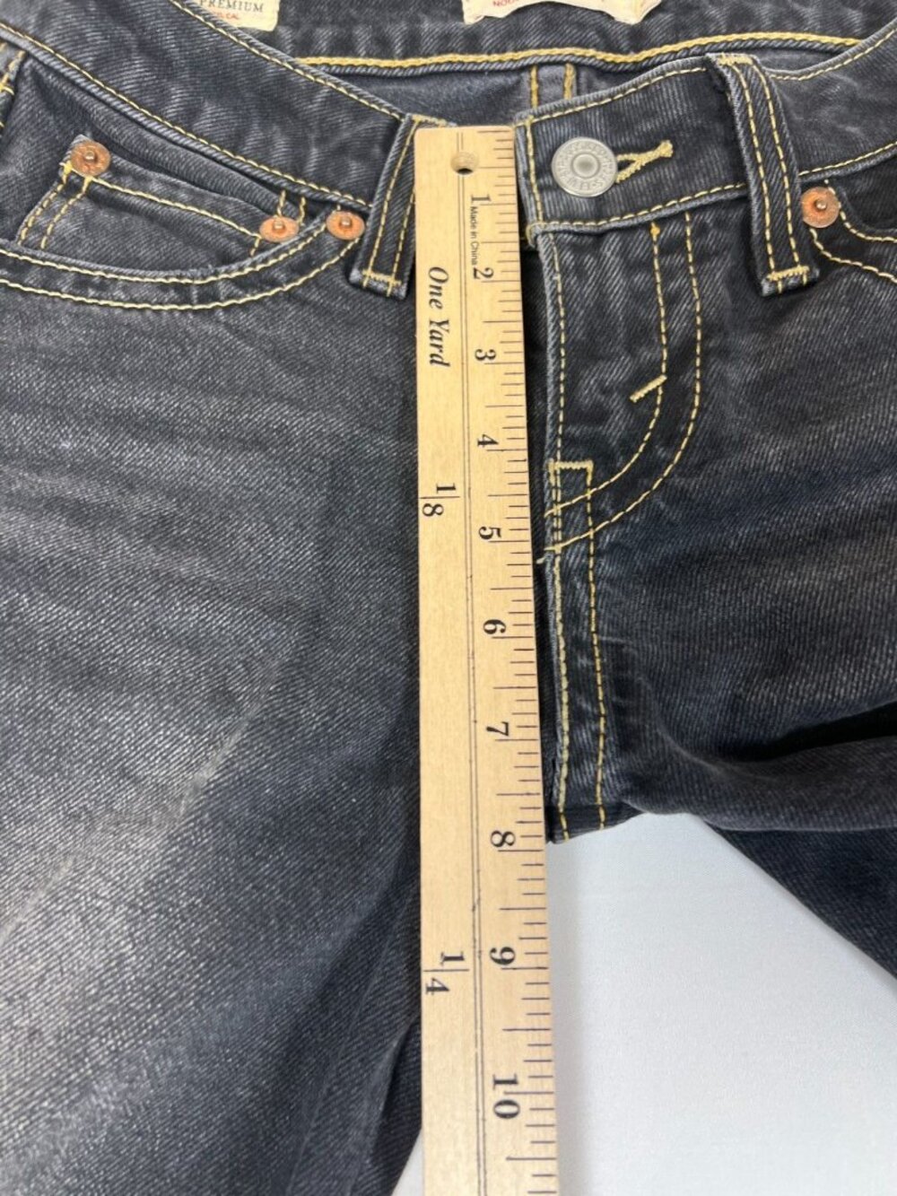 Levi's Women Noughties 25x32 Bootcut Jeans Black Distressed Denim Y2K Style - Picture 10 of 12